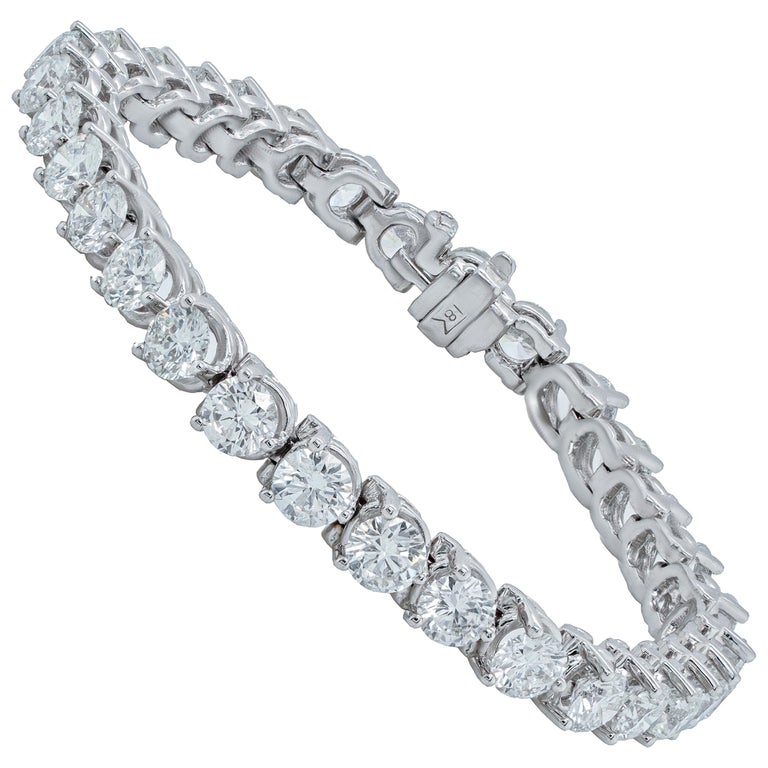 Diana Carat Three-Prong Diamond Tennis Bracelet For Sale
