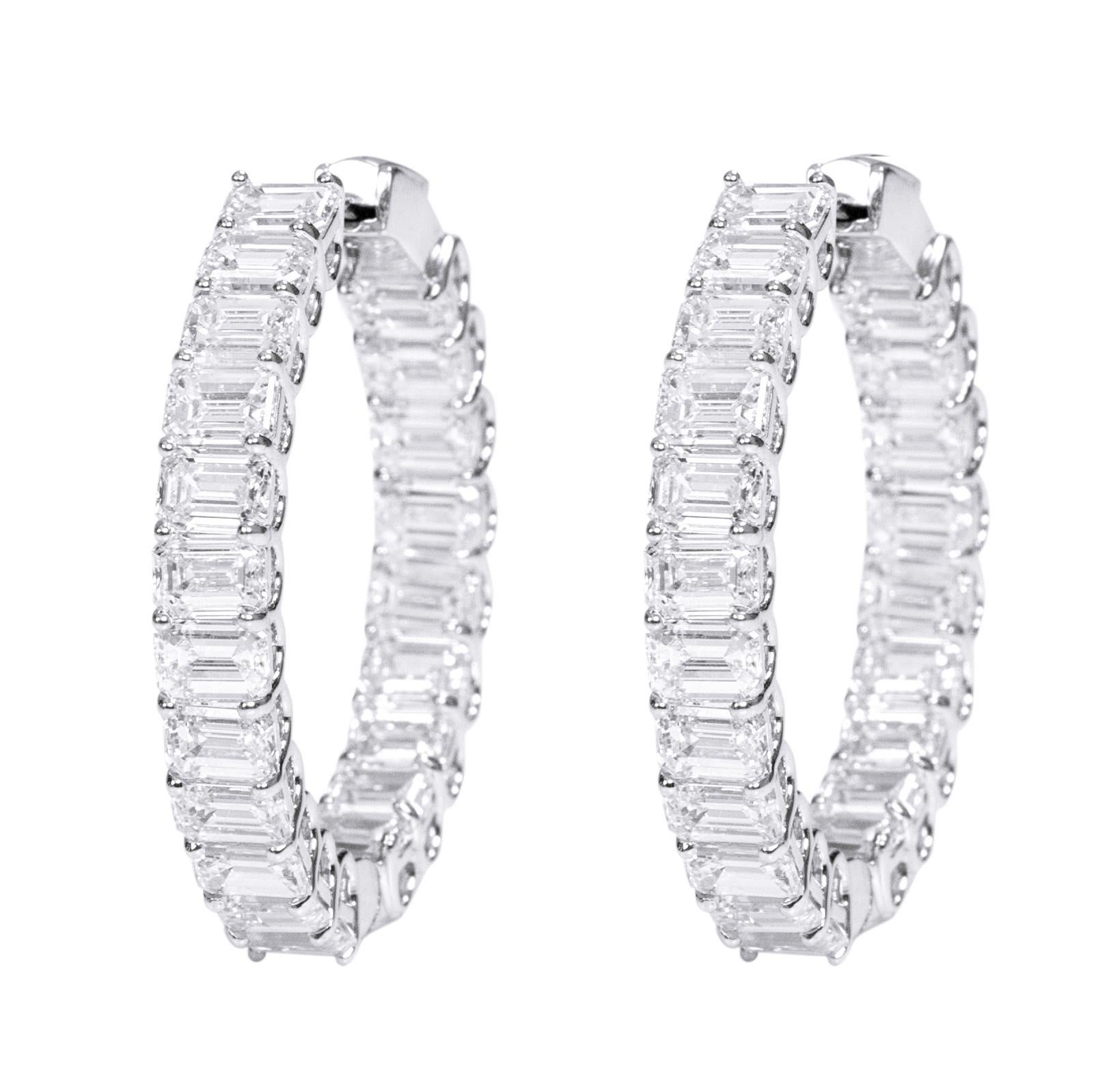 18 Karat White Gold 13.29 Carat Diamond Emerald-Cut Solitaires Hoop Earrings In New Condition For Sale In Jaipur, IN