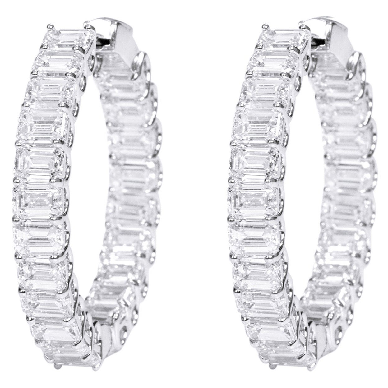 Créoles Solitaires en or blanc 18 carats avec diamants de 13,29 carats taillés en émeraude
