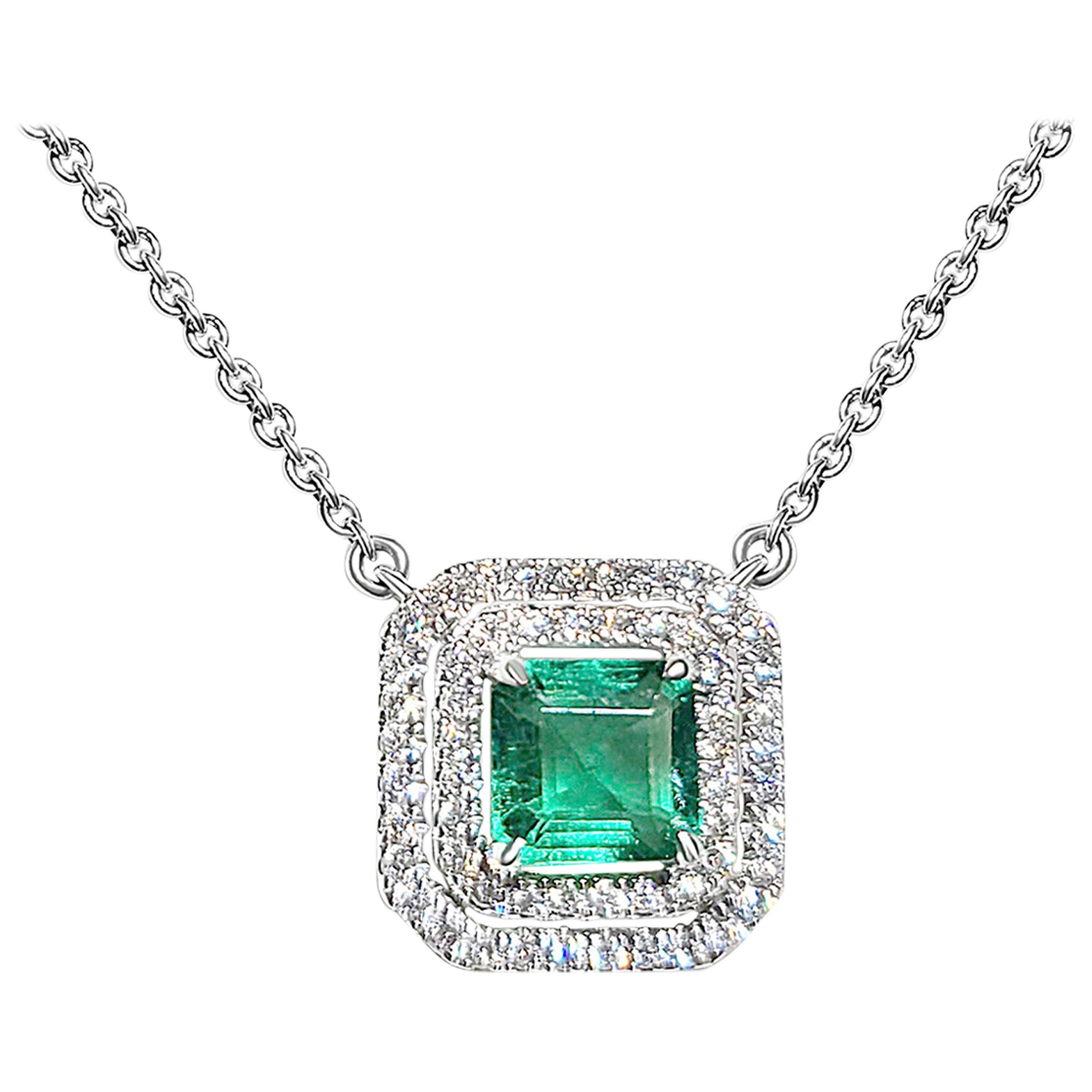 18 Karat White Gold 1.33 Carat Zambia Emerald Diamond Necklace For Sale