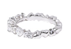 18 Karat White Gold 1.35 Carat Solitaire Heart-Shape Diamond Eternity Band Ring