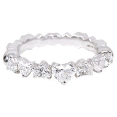 18 Karat White Gold 1.35 Carat Solitaire Heart-Shape Diamond Eternity Band Ring