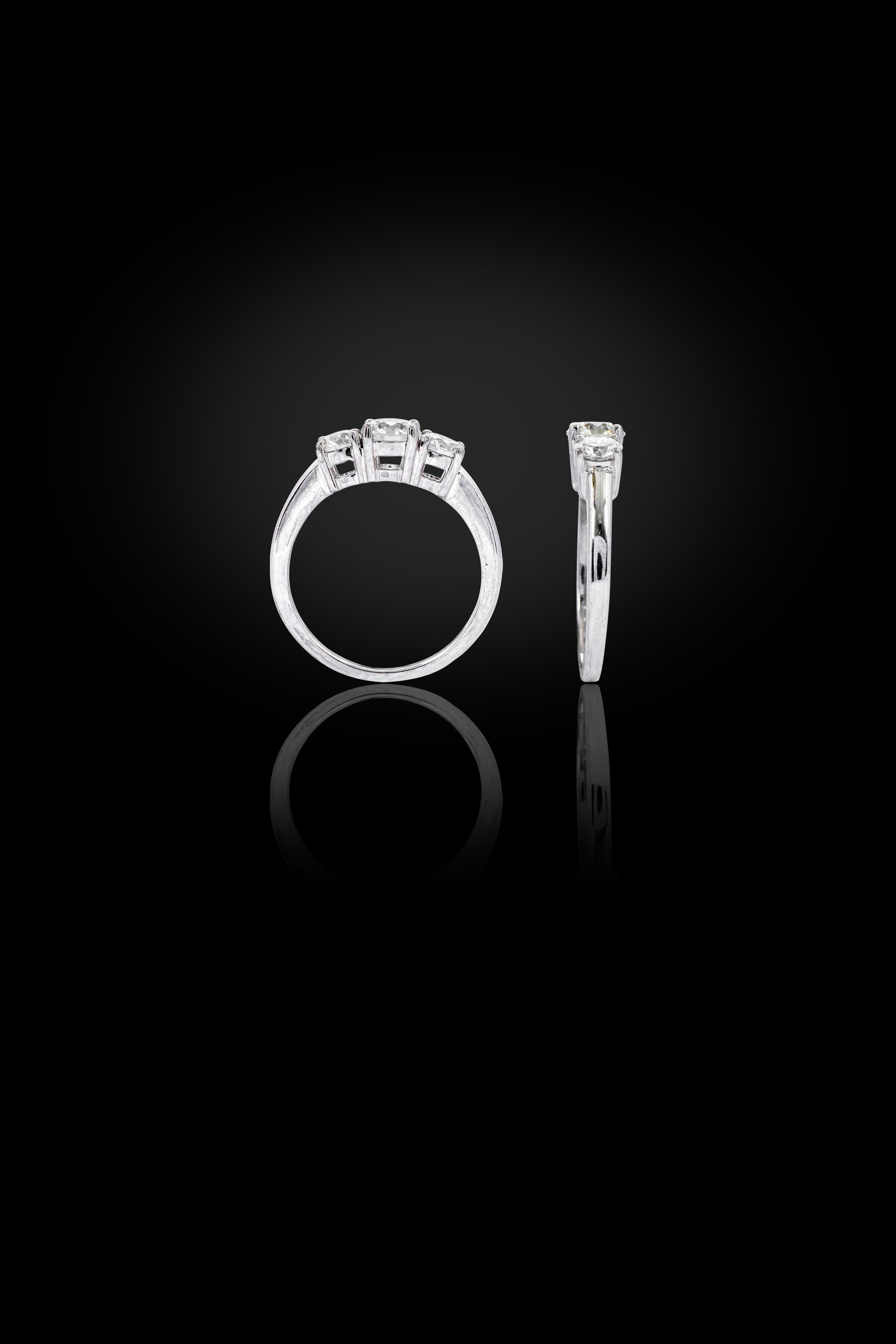 18 Karat White Gold 1.40 Carat Diamond Engagement Three-Stone Solitaire Ring For Sale 6