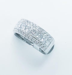18 Karat White Gold 1.45 Carat Princess Cut Diamond Band Ring