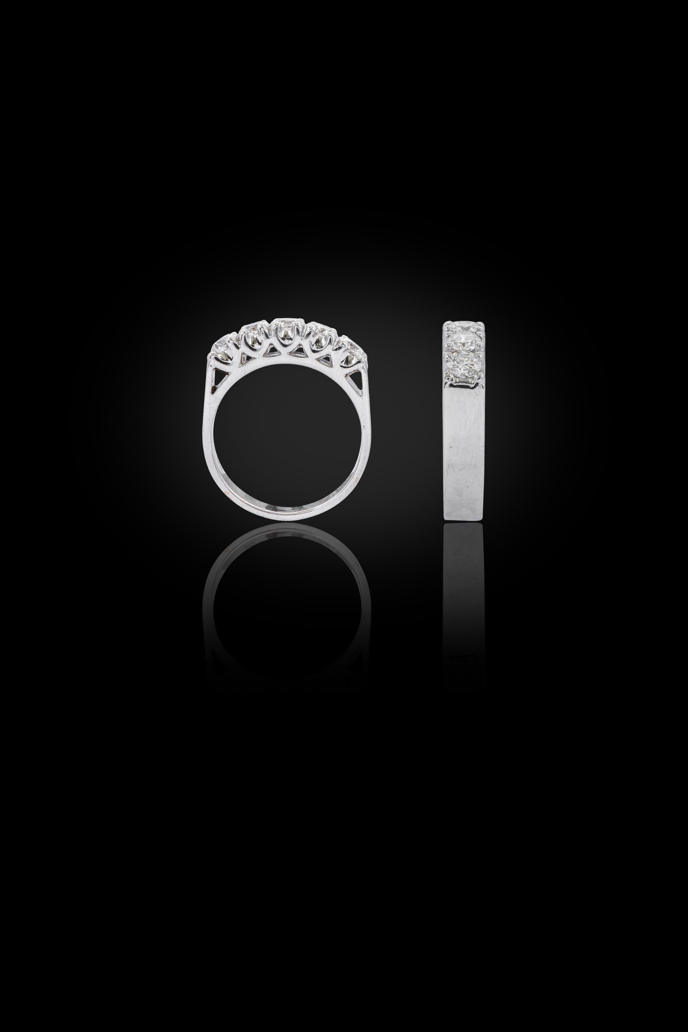 18 Karat White Gold 1.50 Carat Diamond Brilliant-Cut Eternity Band Wedding Ring For Sale 6