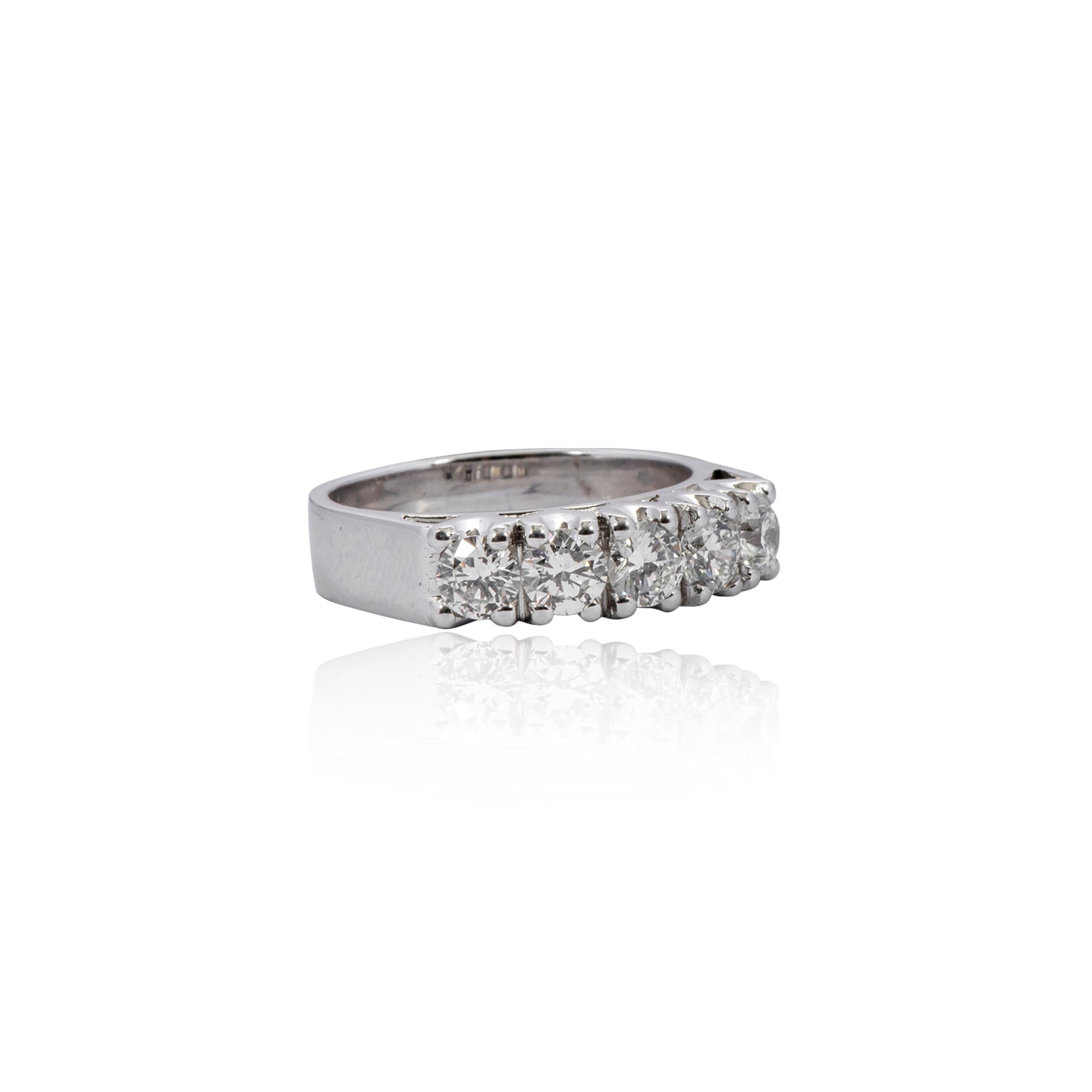 18 Karat White Gold 1.50 Carat Diamond Brilliant-Cut Eternity Band Wedding Ring

This majestic solitaire round diamond band is timeless. The ideal matching 5 solitaire brilliant-cut round diamonds of 0.30 pointers each held in the classic four prong