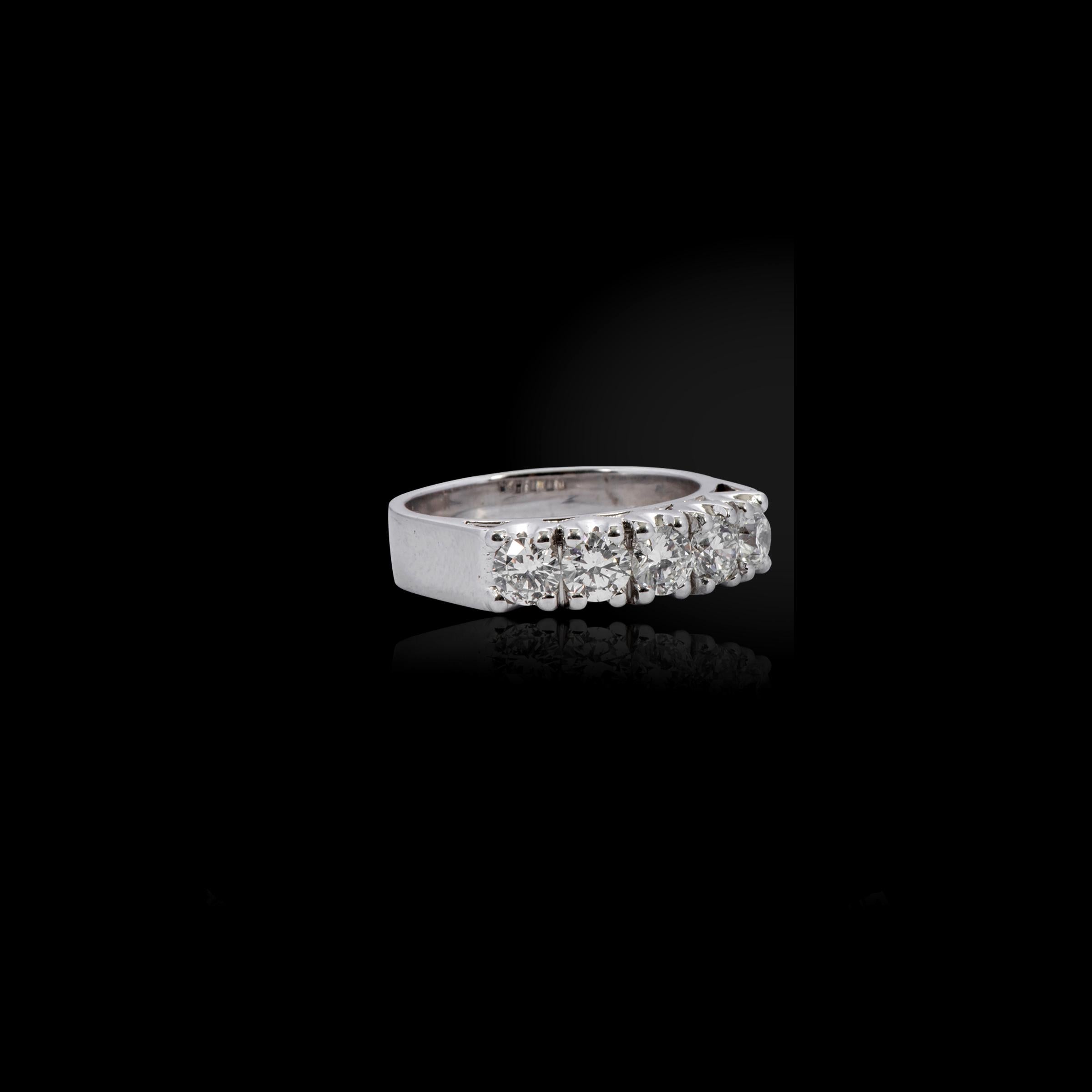 Brilliant Cut 18 Karat White Gold 1.50 Carat Diamond Brilliant-Cut Eternity Band Wedding Ring For Sale