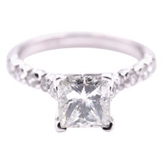 18 Karat White Gold 1.50 Carat Diamond Engagement Ring