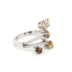 18 Karat White Gold 1.60 Carat Fancy-cut Natural Diamond Ring (Size 6.25)