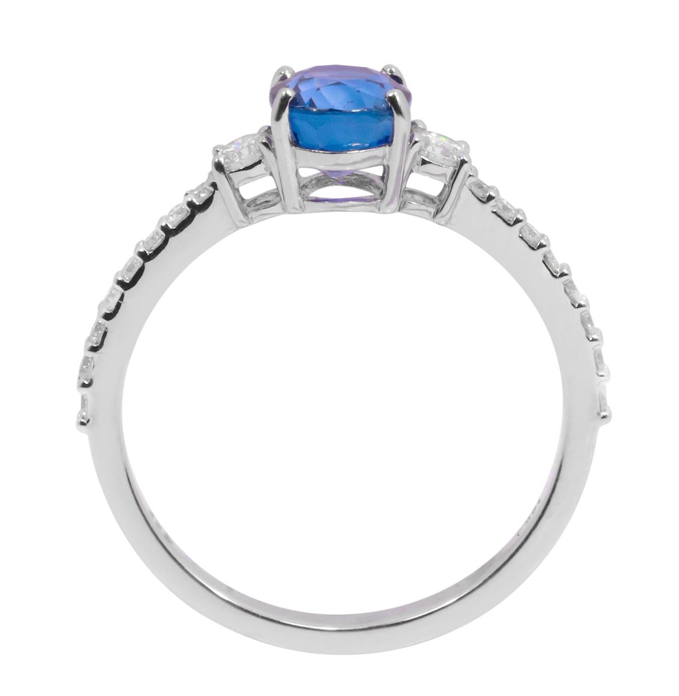 Women's 18 Karat White Gold 1.74 Carat Sapphire and Diamond Solitaire Ring For Sale