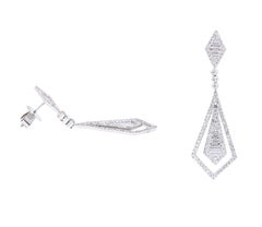 Orecchini a goccia in oro bianco 18 carati con diamante da 1,77 carati in stile contemporaneo