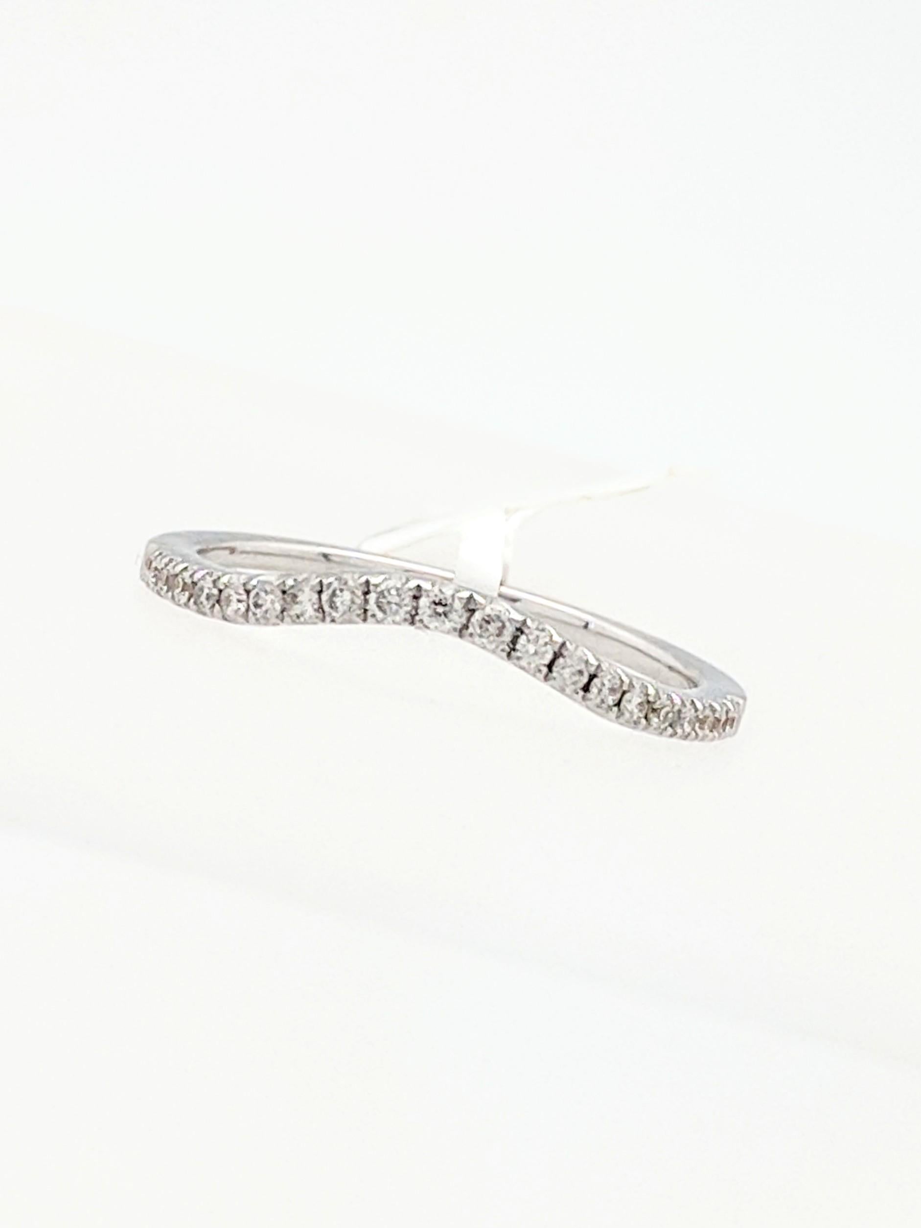 Round Cut 18 Karat White Gold .18 Carat Pave Diamond Curved Wedding Band Ring