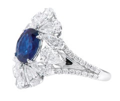 18 Karat White Gold 1.86 Carat Sapphire and Diamond Cluster Ring