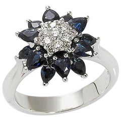 18 Karat White Gold 1.86 Carat Sapphires 0.27 Carat Diamonds Cocktail Ring 18 Karat White Gold 1.86 Carat Sapphires 0.27 Carat Diamonds Cocktail Ring