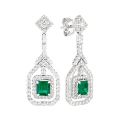 18 Karat White Gold 2 Karat Emerald 0.7 Karat Diamonds Drop Earrings