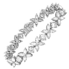 18 Karat White Gold 20.00 Carat Cluster Diamond Bracelet