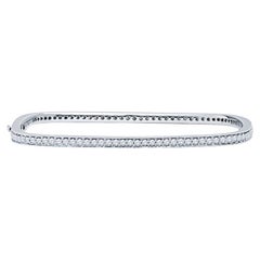 Bracelet jonc carré en or blanc 18 carats avec diamants ronds d'un poids total de 2,10 carats 