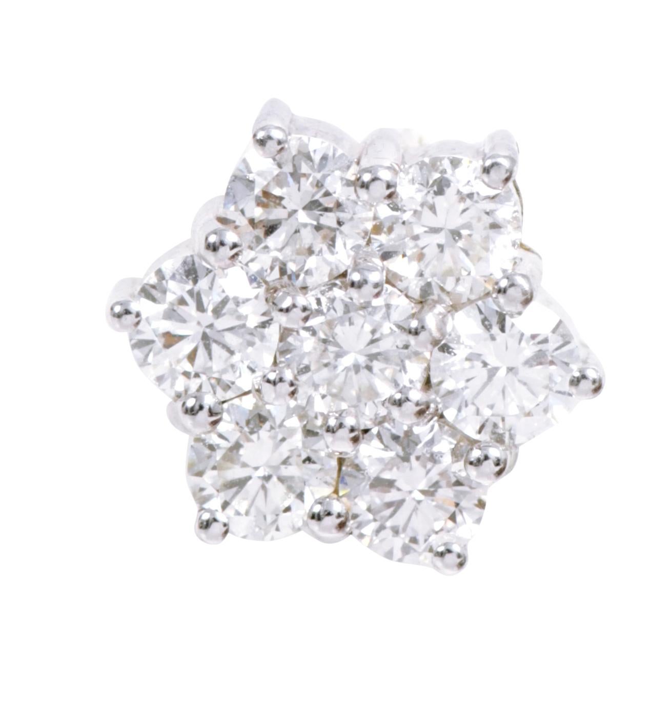 18 Karat White Gold 2.25 Carat Diamond Stud Earrings For Sale 1