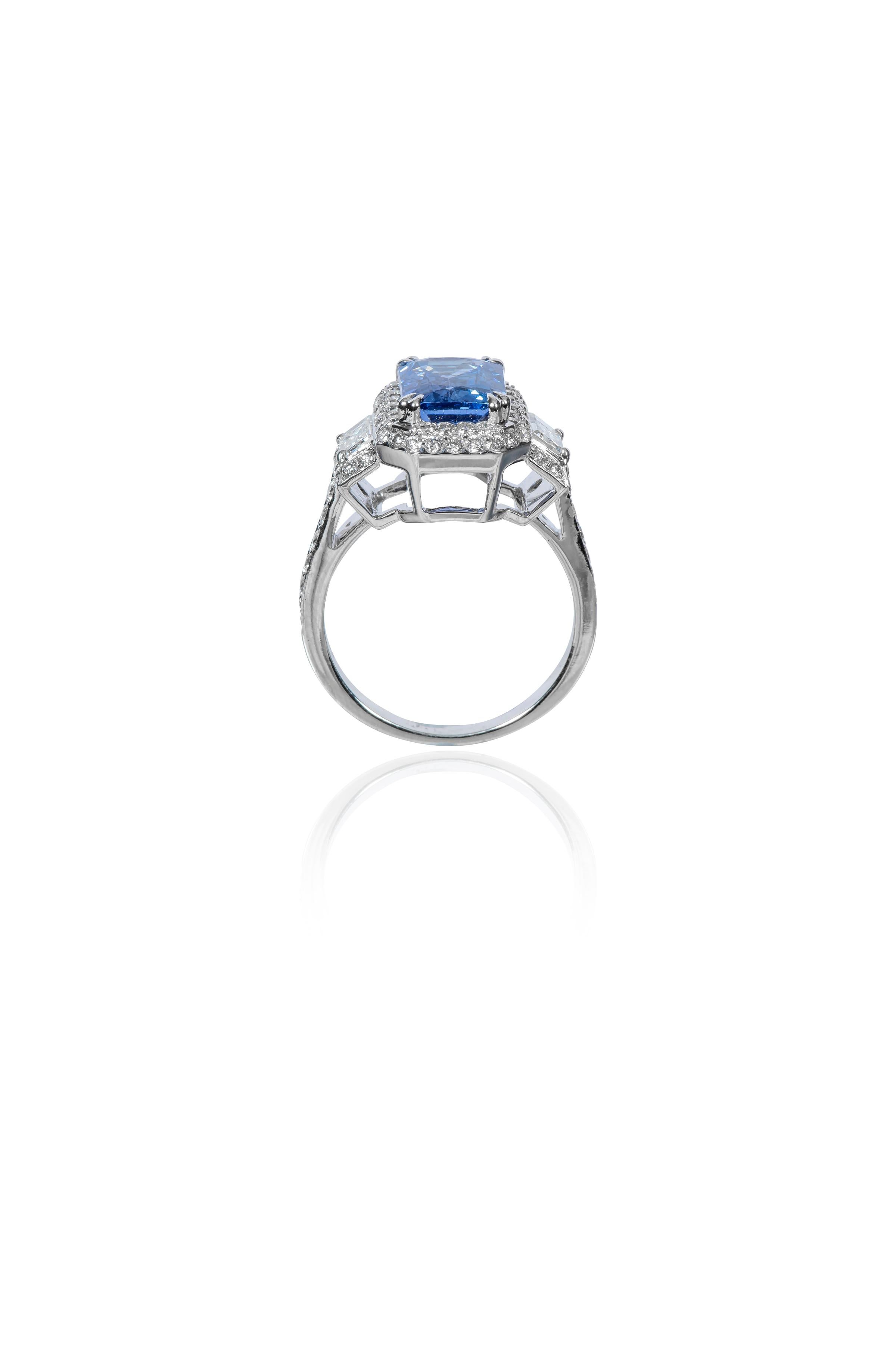 Women's 18 Karat White Gold 2.36 Carat Sapphire and Diamond Three-Stone Cluster Ring For Sale