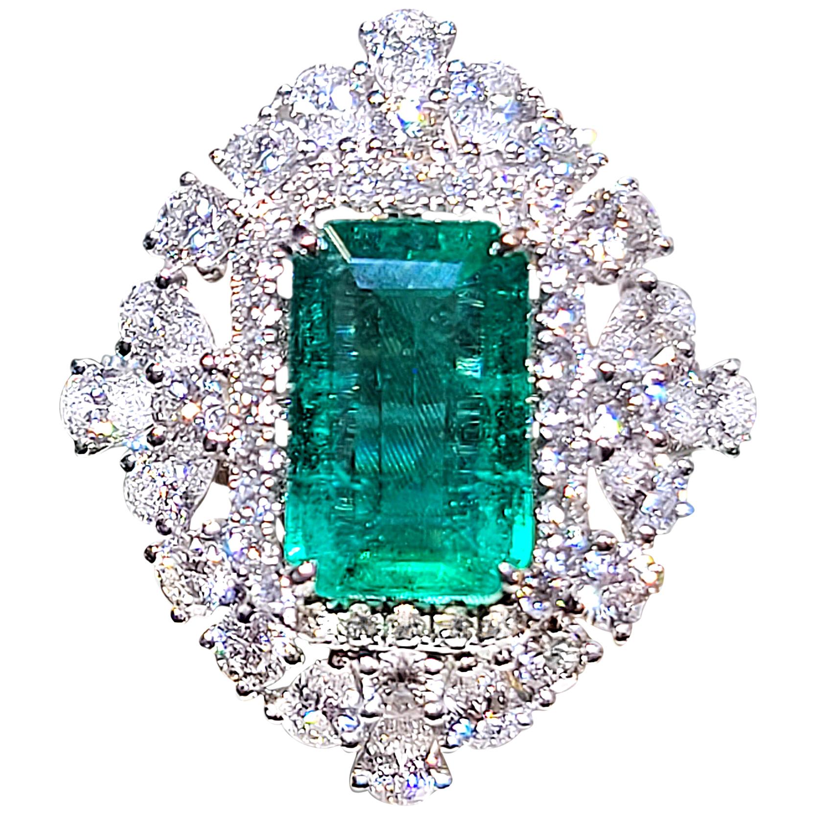 18 Karat White Gold 2.44 Carat Zambia Emerald Radiant Cut Diamond Cocktail Ring For Sale