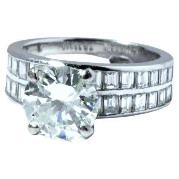 18 Karat White Gold, 2.62 Brilliant Cut Diamond 3.75 Total Carat Weight Ring In Good Condition For Sale In Bradenton, FL