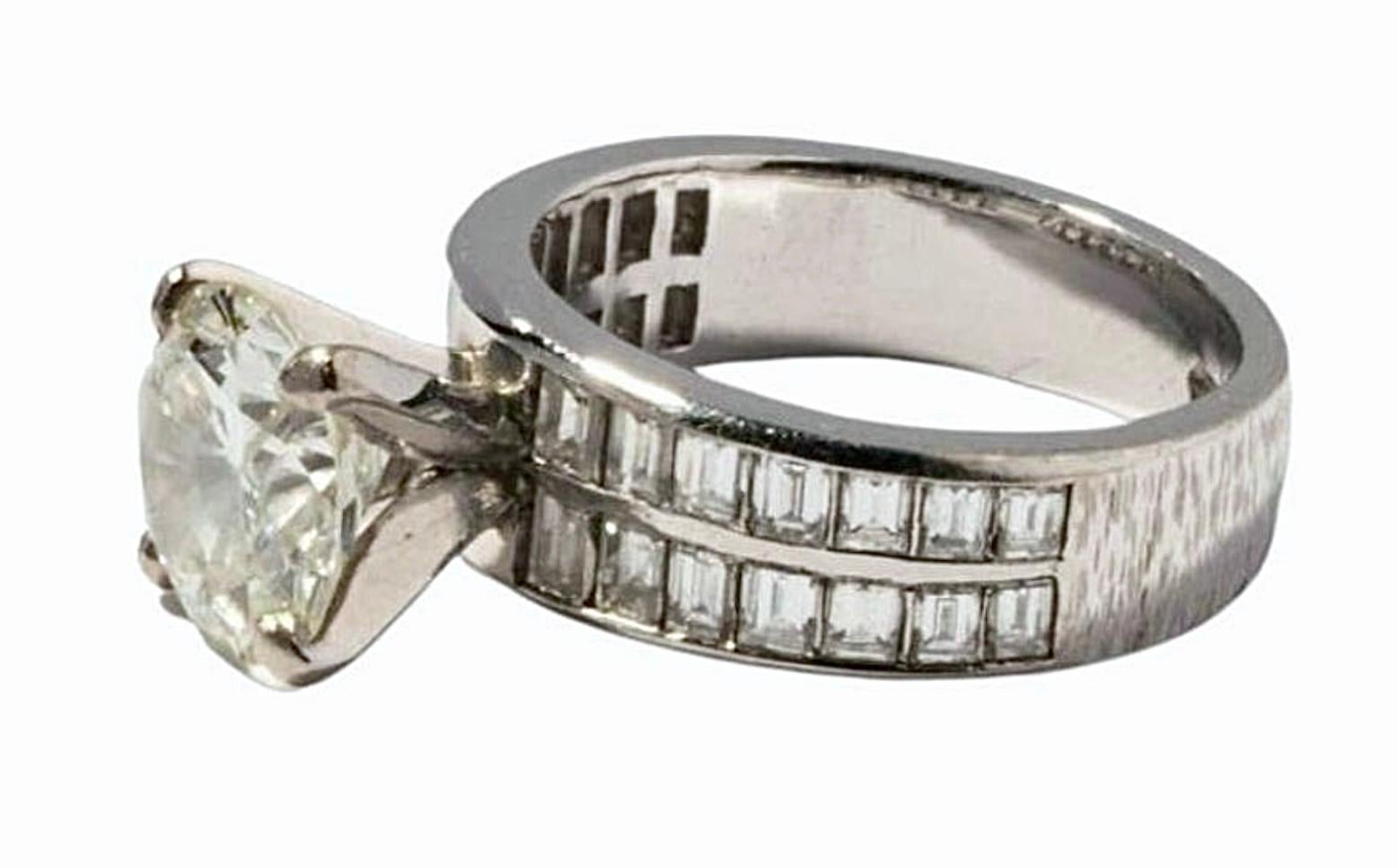 18 Karat White Gold, 2.62 Brilliant Cut Diamond 3.75 Total Carat Weight Ring For Sale 4