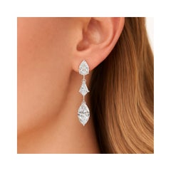 Pendientes de Gota de Tres Piedras en Oro Blanco de 18 Quilates y 2,72 Ct de Diamante Certificado Cometa