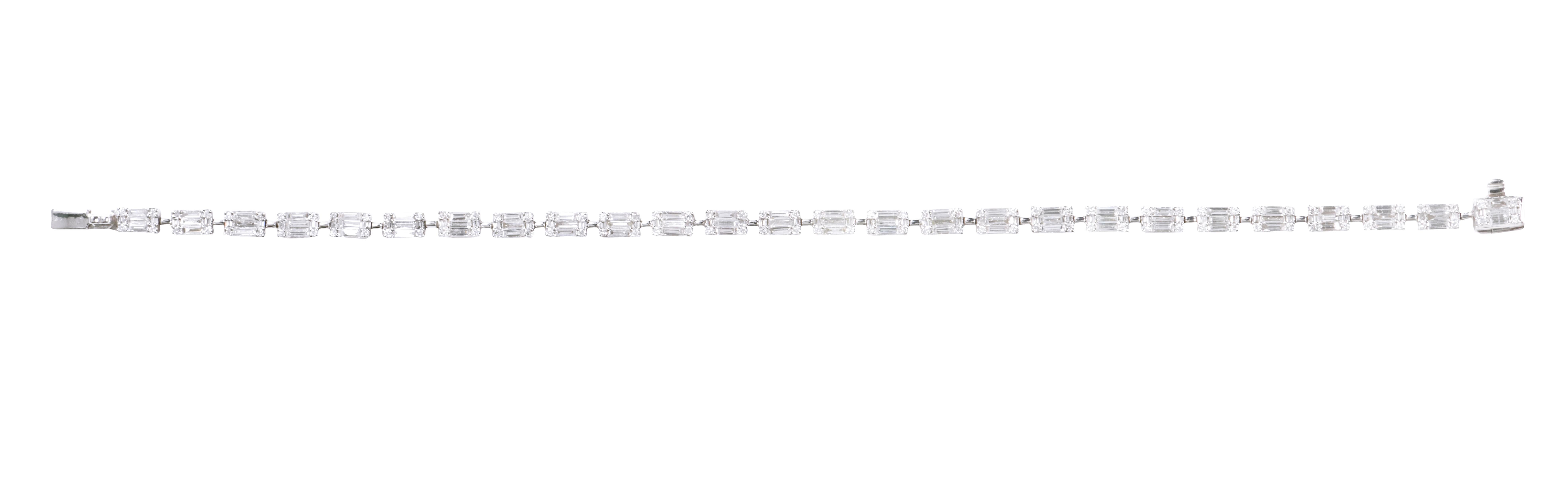18 Karat White Gold 2.81 Carats Diamond Tennis Bracelet In New Condition For Sale In Jaipur, IN