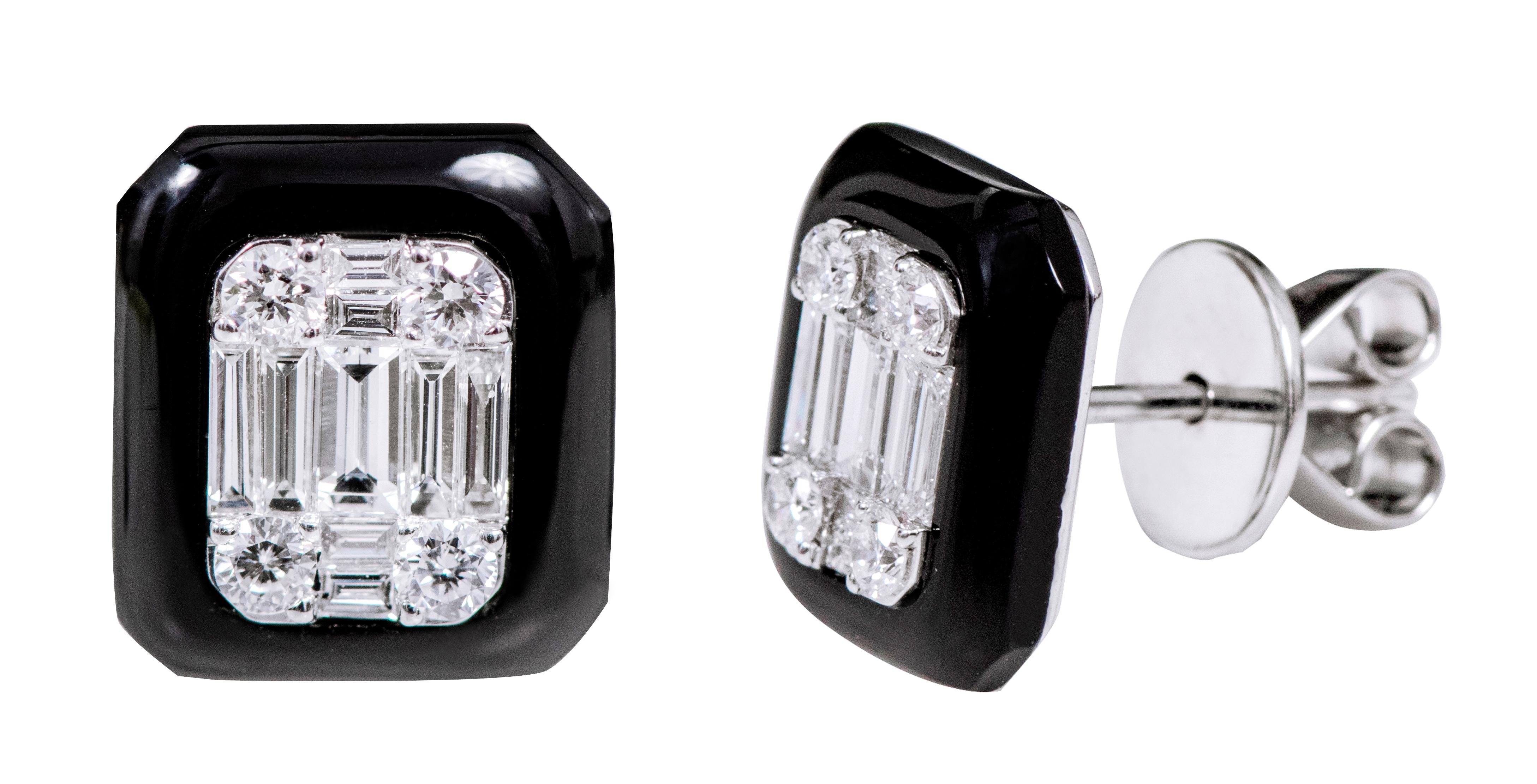 18 Karat White Gold 2.85 Carat Diamond and Black Onyx Stud Earrings

This contemporary invisible set emerald cut diamond and jet black onyx stud earring is impressive. The invisible diamond emerald cut in solid white gold is a crafty design wherein