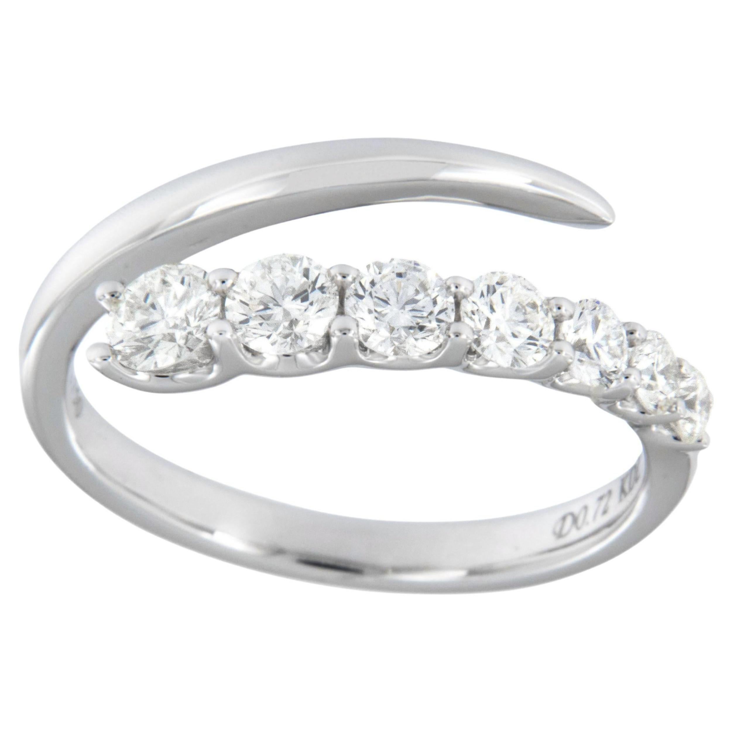 18 Karat White Gold 3/4 Cttw Diamond Nail Ring For Sale