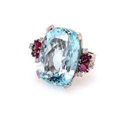 18 Karat White Gold 30 Carat Aquamarine Diamond Ruby Cocktail Ring