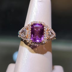 18 Karat White Gold 3.02 Carat No Heat purple Sapphire Diamond Ring