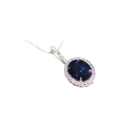 18 Karat White Gold 3.02 Karat Sapphire Necklace