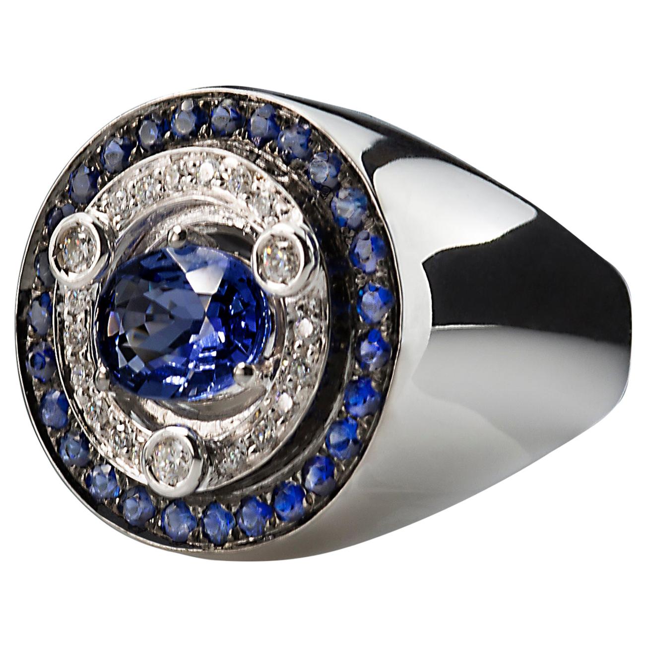 3.20 Karat Sapphires 0.30 Karat White Diamonds 18K White Gold Unisex Design Ring For Sale 5