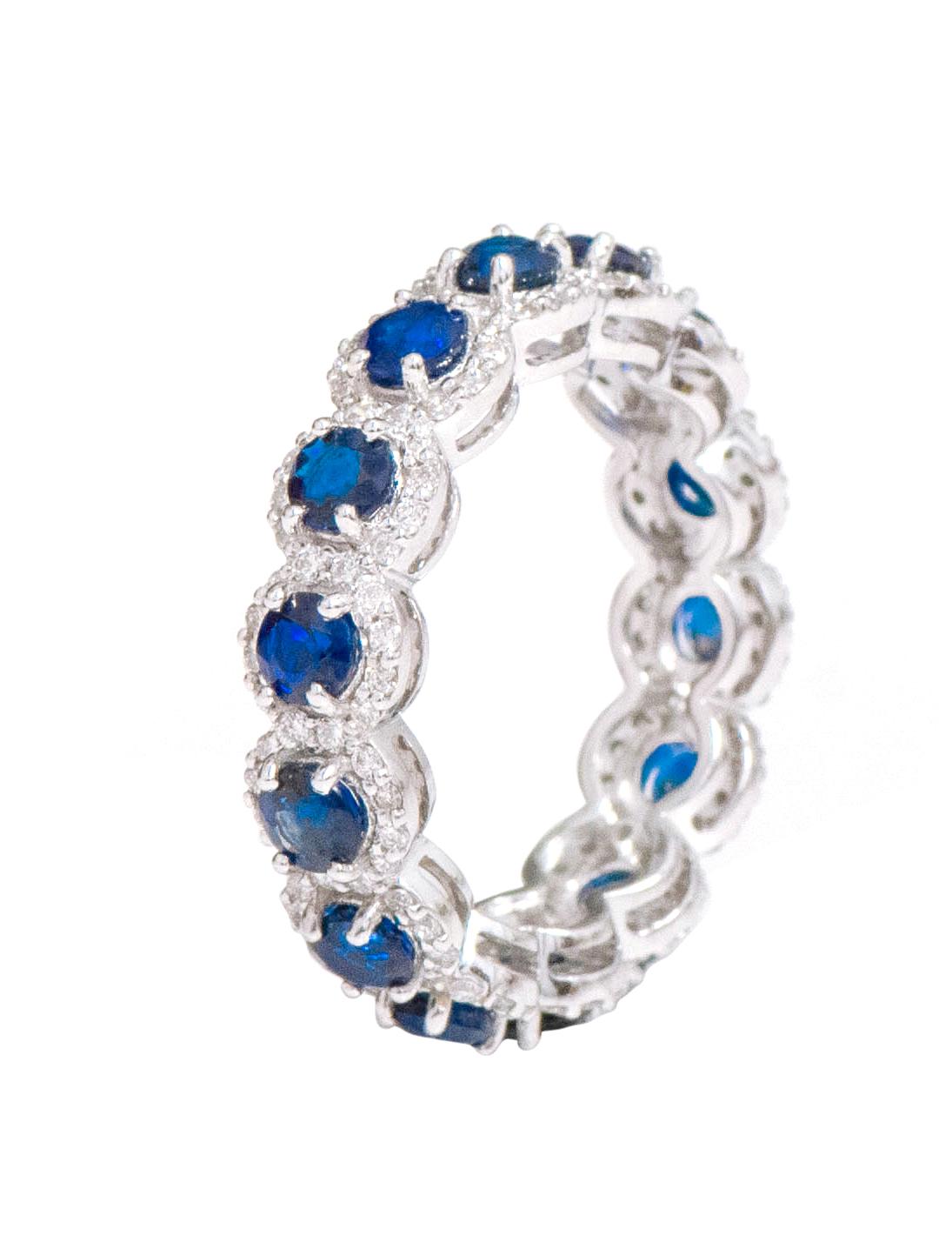 18 Karat White Gold 3.39 Carat Sapphire and Diamond Cluster Eternity Band Ring For Sale 1