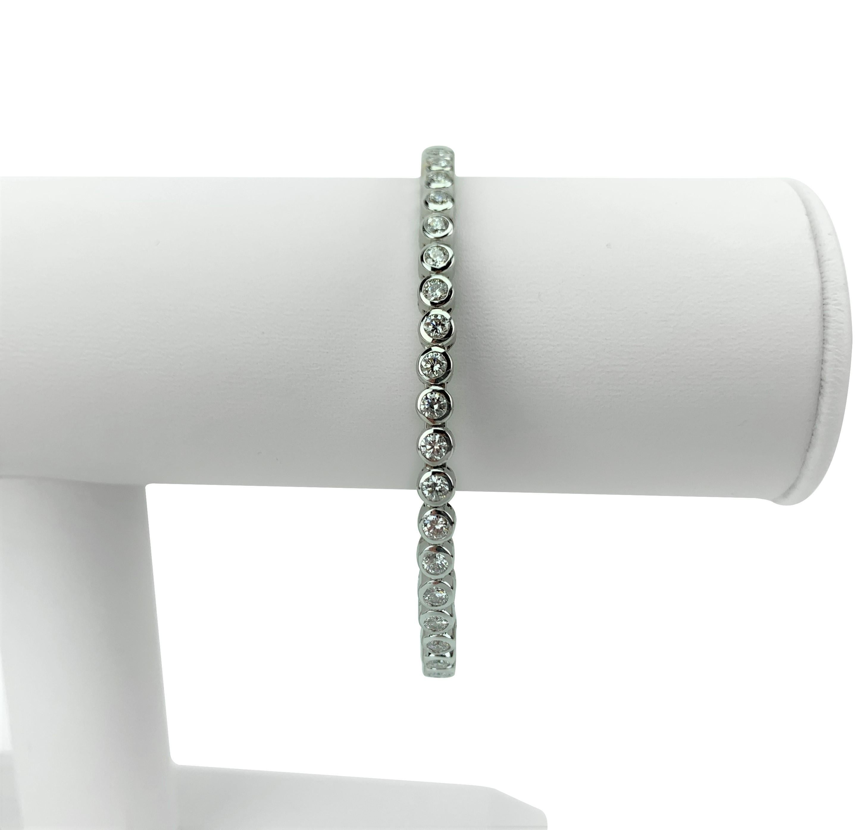 Round Cut 18 Karat White Gold 3.4 Carat Diamond Flex Bangle Bracelet