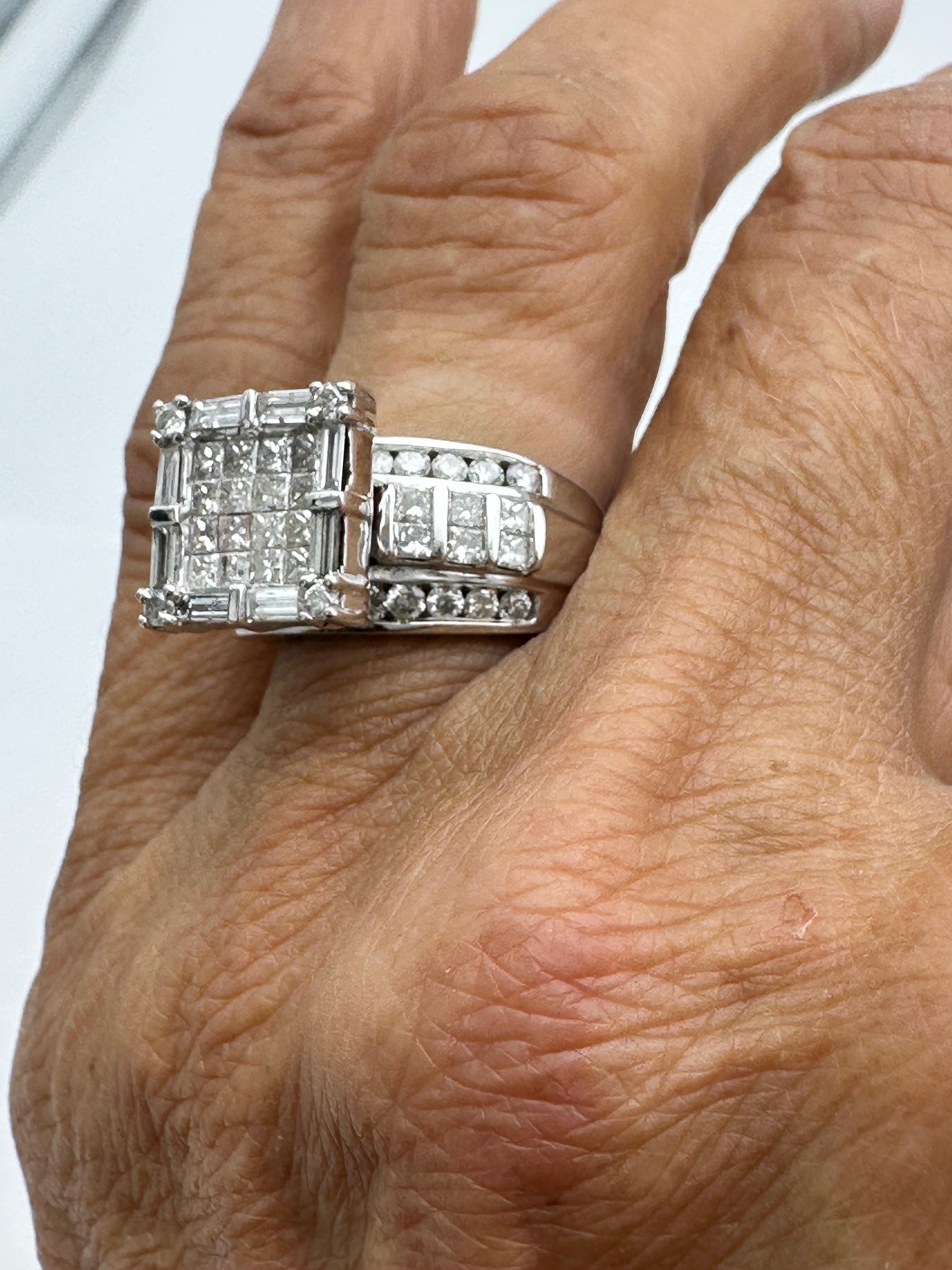 18 Karat Weißgold, 3,50 Karat Diamant-Prinzessinnenring, unsichtbarer Halo im Angebot 1