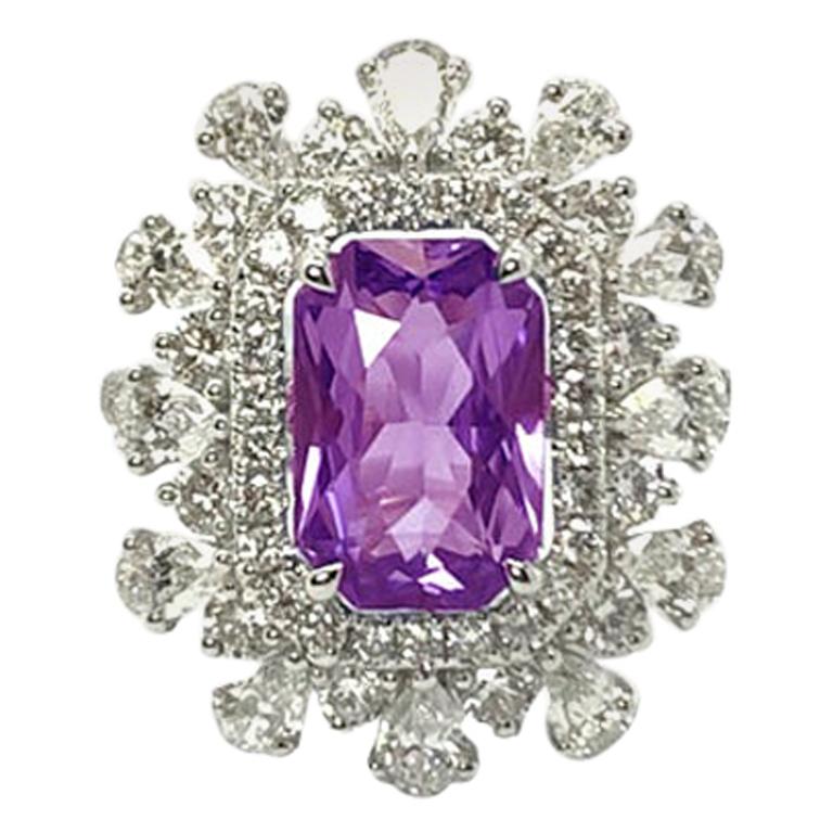 18 Karat White Gold 3.86 Carat No Heat Violet Sapphire Diamond Ring For Sale