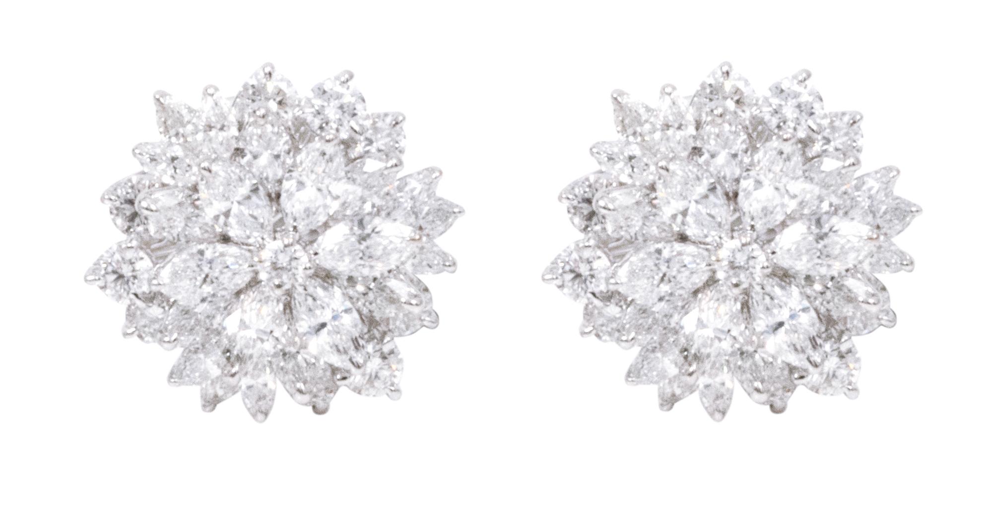 Marquise Cut 18 Karat White Gold 3.87 Carats Solitaire Diamond Stud Modulation Earrings For Sale