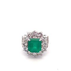 18 Karat White Gold 3.92 Emerald and Diamond Ring