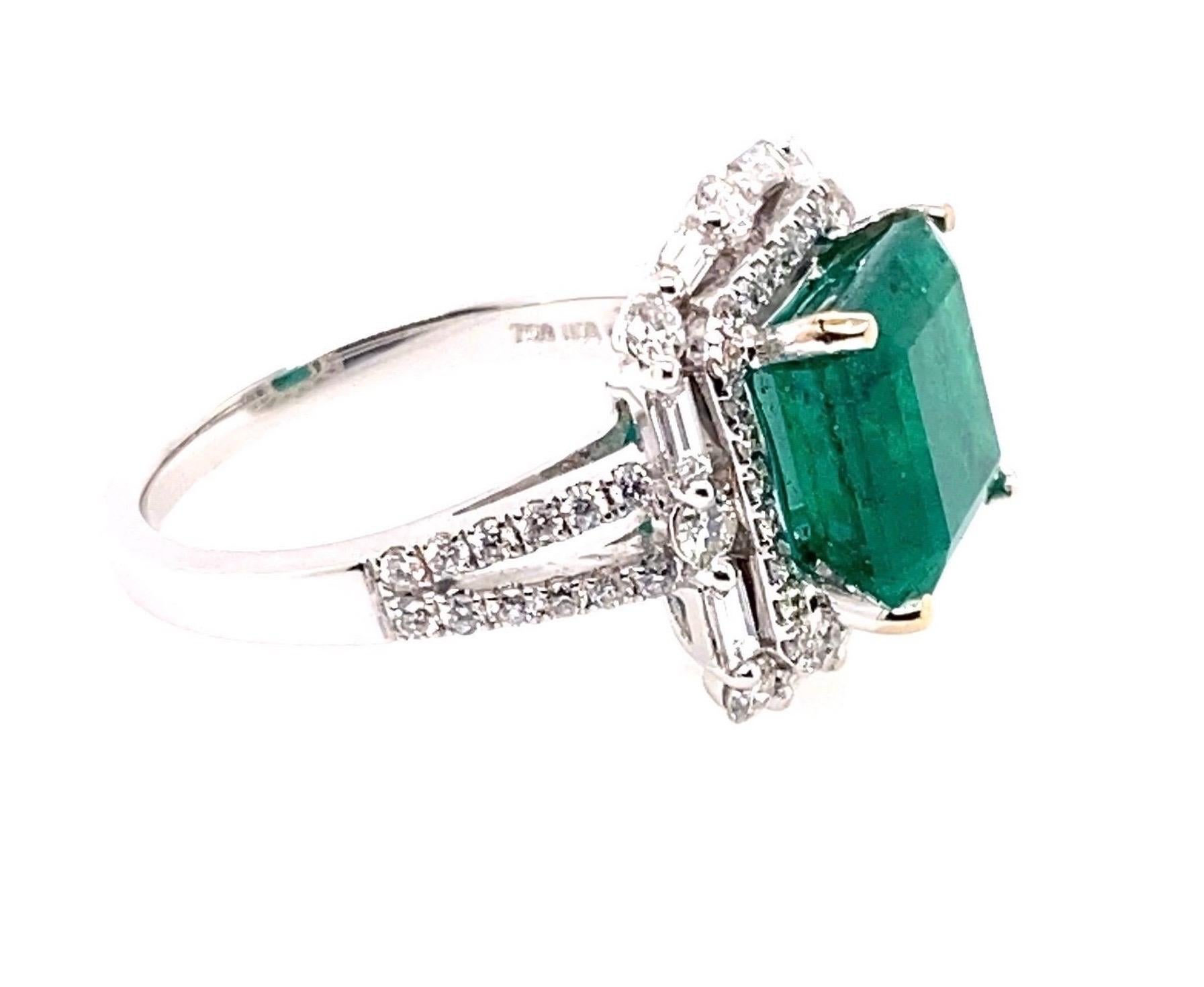 Modernist 18 Karat White Gold 4.10 Carat Emerald Diamond Cluster Cocktail Ring For Sale