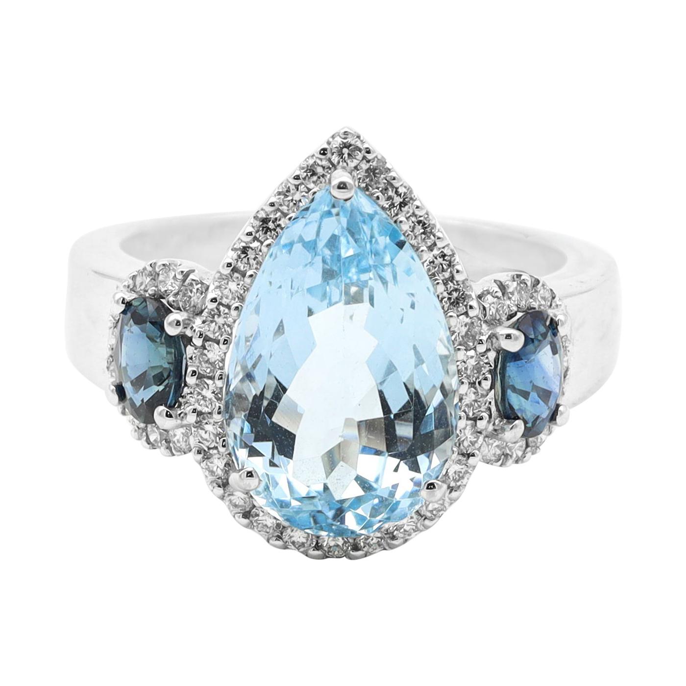 18 Karat White Gold 4.44 Carat Aquamarine, Sapphire and Diamond Three Stone Ring For Sale