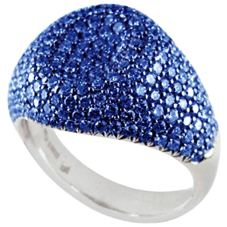 18 Karat White Gold 4.44 Carat Blue Sapphires Pave' Pinky Ring For Sale