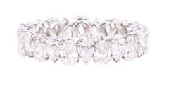 18 Karat White Gold 4.57 Carat Solitaire Pear-Shape Diamond Eternity Band Ring