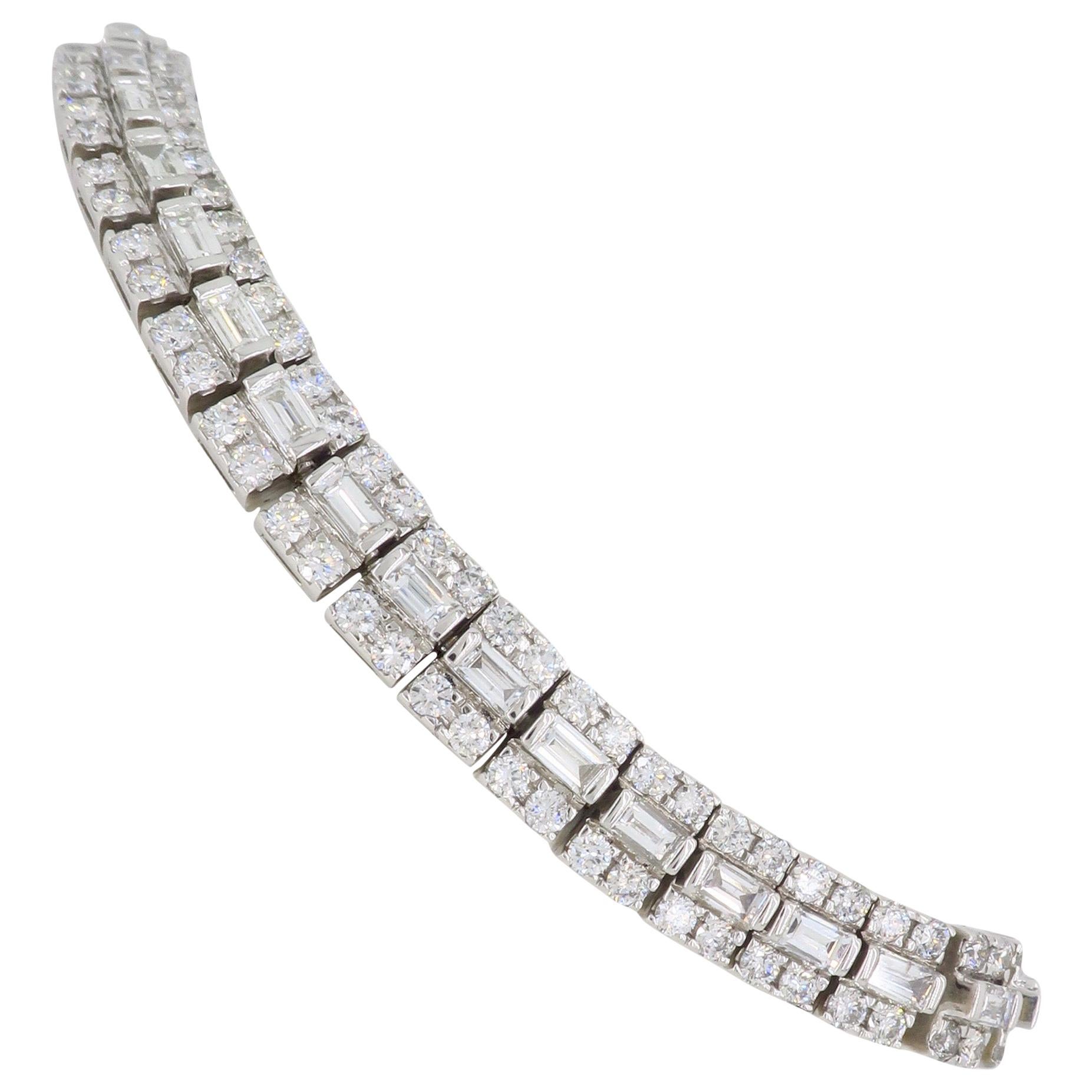 18 Karat White Gold 4.60 Carat Diamond Bracelet For Sale