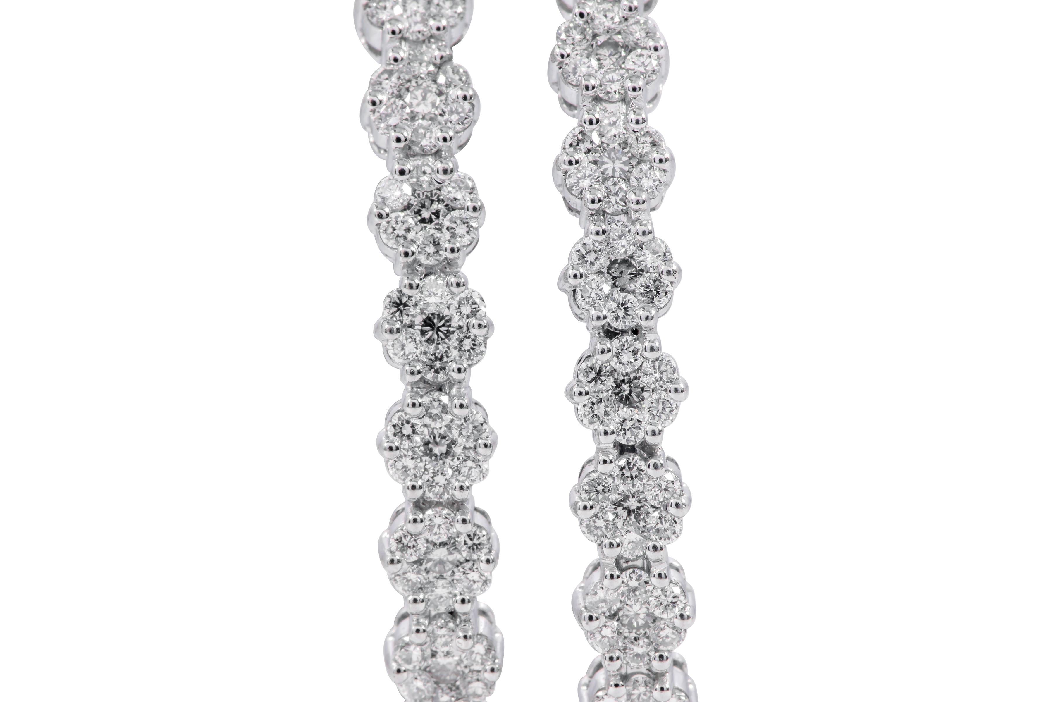 Pulsera brazalete de oro blanco de 18 quilates con diamantes 