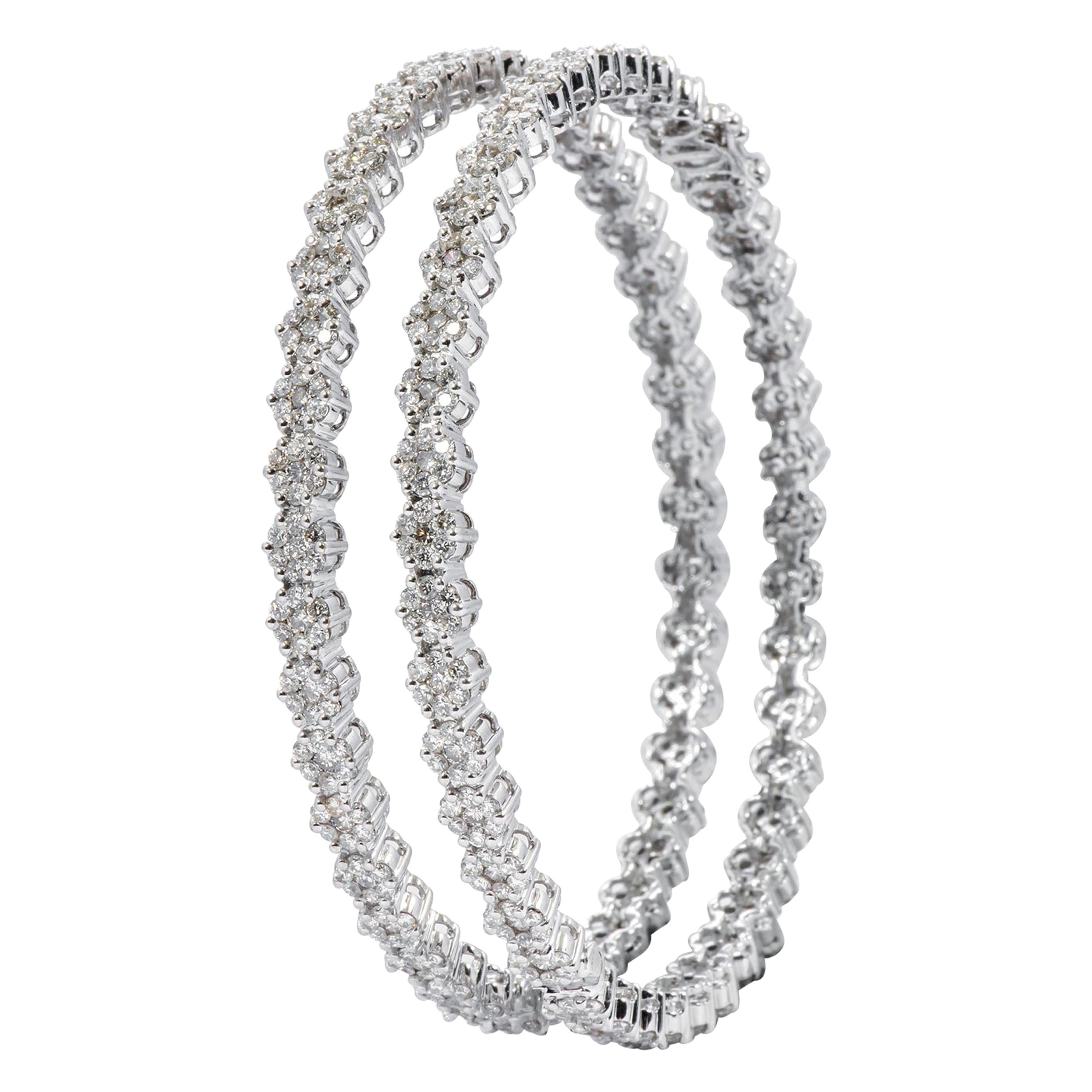18 Karat White Gold 4.67 Carat Diamond "Invisible-Set" Tennis Bangle Bracelet