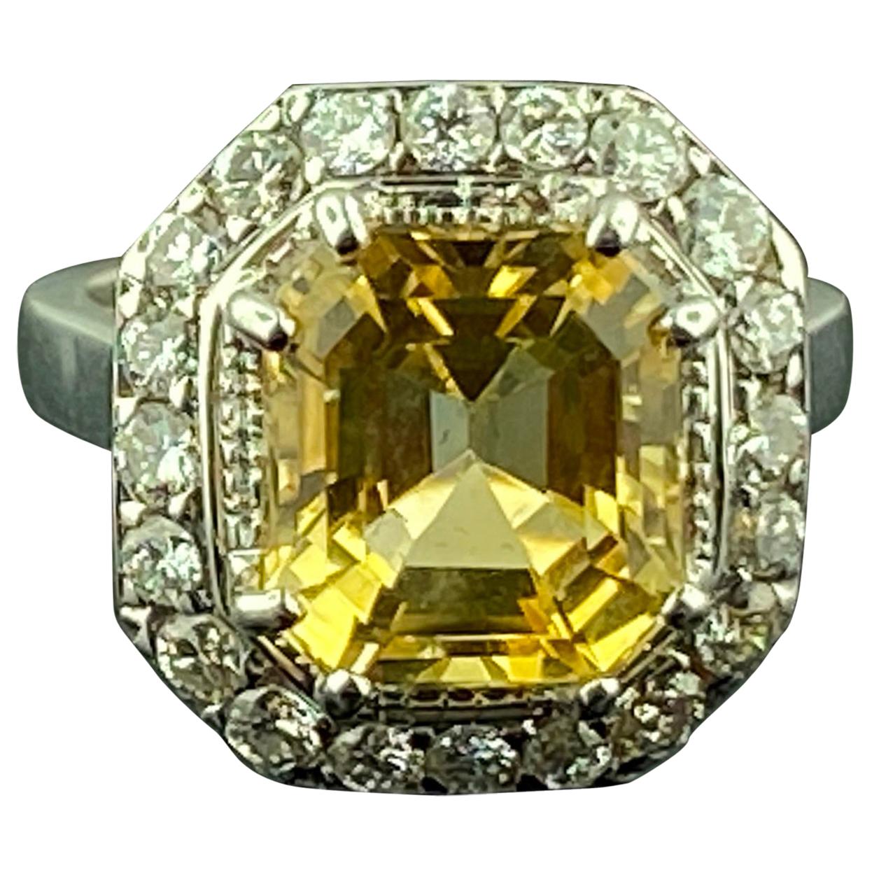 18 Karat White Gold 4.84 Carat Citrine and Diamond Ring