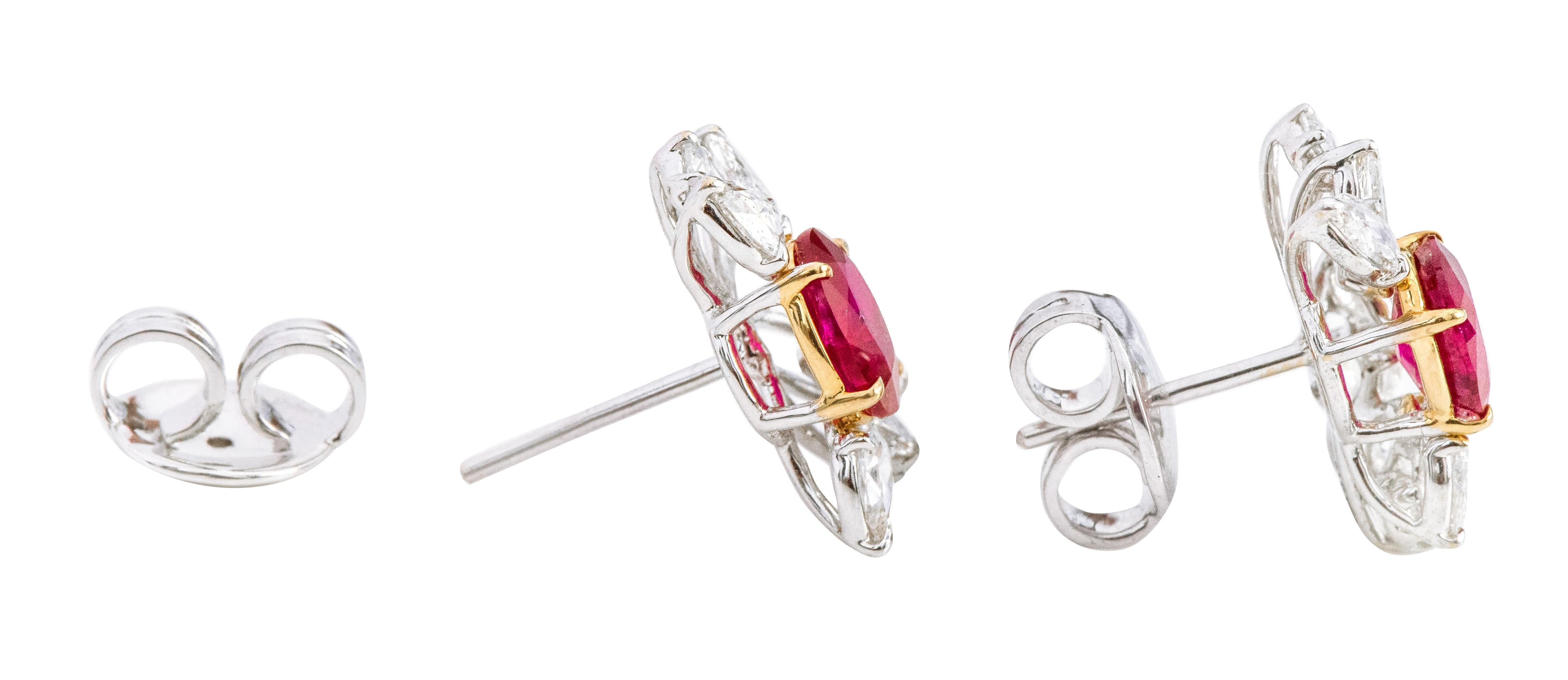 18 Karat White Gold 4.96 Carats Ruby and Diamond Statement Stud Earrings In New Condition For Sale In Jaipur, IN