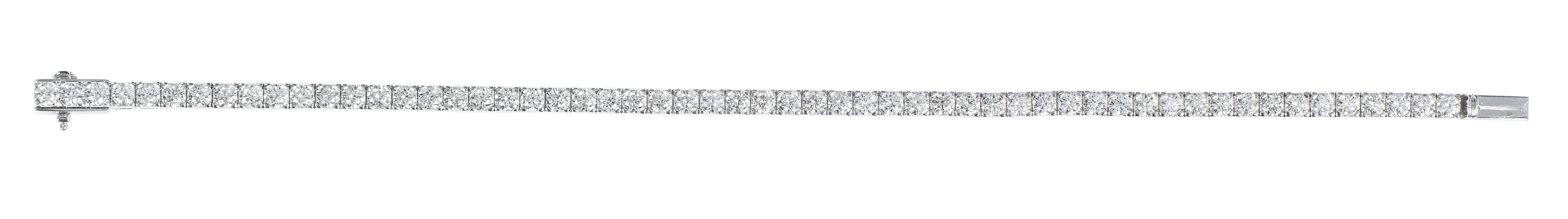 18 Karat White Gold 5.14 Carat Brilliant-Cut Diamond Tennis Bracelet Modern For Sale 1